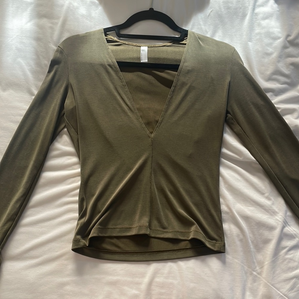 American apparel olive green long sleeve size medium